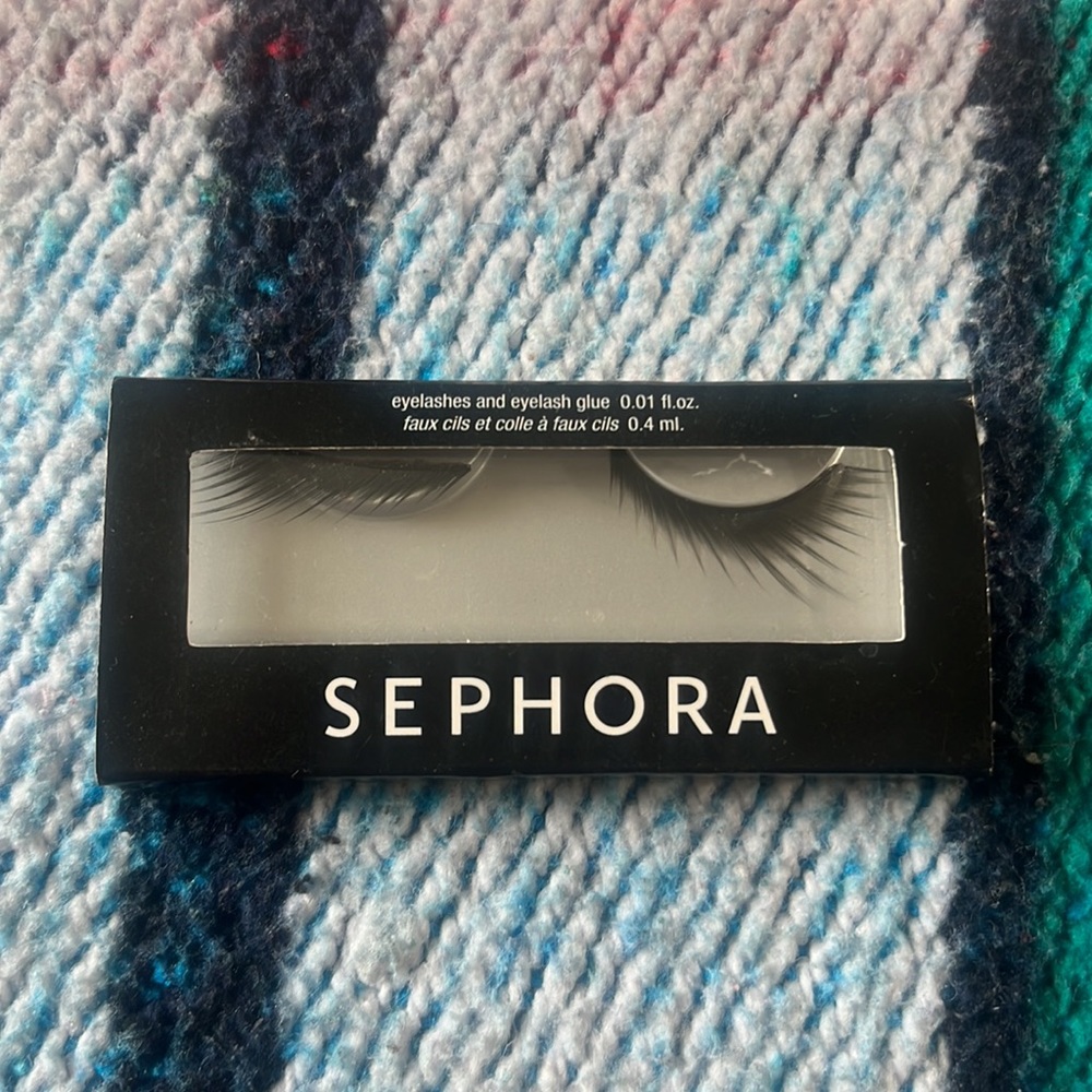 3 lashes $4 - Picture 4 of 4
